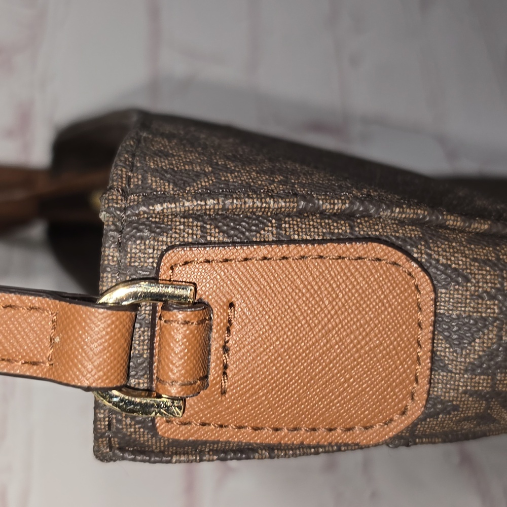 Michael Kors OutletJet Set Travel Large Logo Messenger Bag NWOT - Picture 7 of 16
